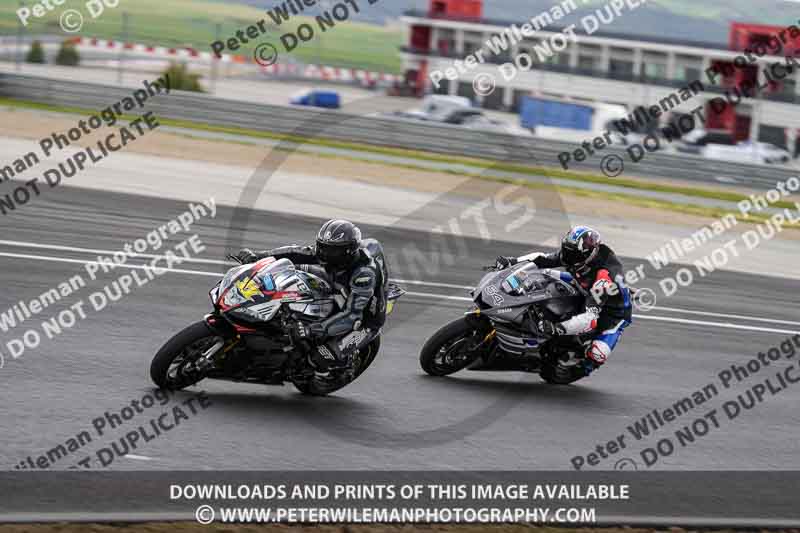 cadwell no limits trackday;cadwell park;cadwell park photographs;cadwell trackday photographs;enduro digital images;event digital images;eventdigitalimages;navarra;no limits trackdays;peter wileman photography;racing digital images;trackday digital images;trackday photos